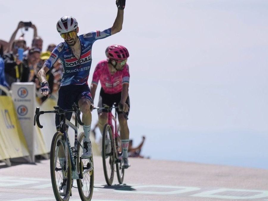 Francúzsky cyklista Valentin Paret-Peintre.