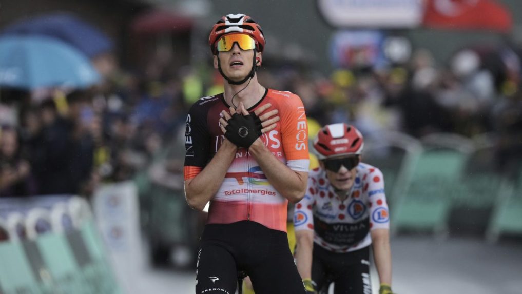V cieli víťaz 19. etapy Tour de France Thymen Arensman.
