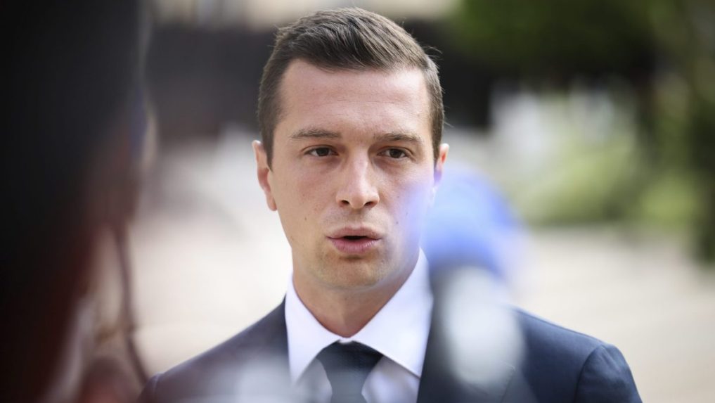 Razia v centrále Bardellovej strany Národné združenie: Zhabali všetko, hoci nevieme, aké sú obvinenia, napísal na sieti X