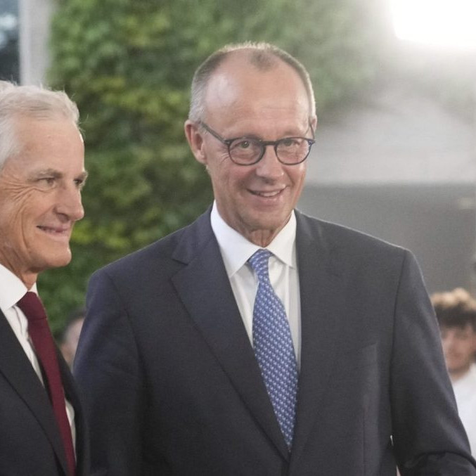 Jonas Gahr Store a Friedrich Merz
