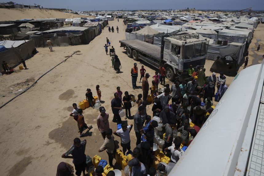 Izraelské jednotky zastrelili takmer 70 Palestínčanov, ktorí čakali na humanitárnu pomoc