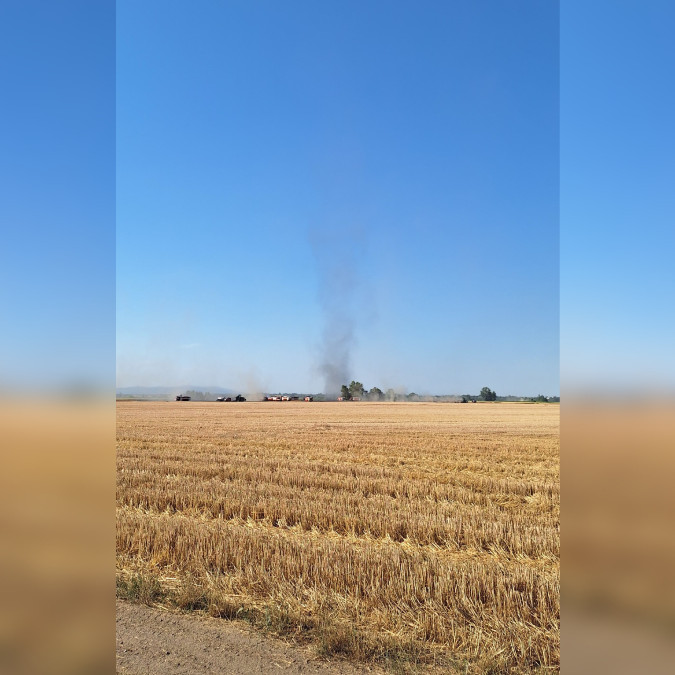 Pri požiari blízko obce Reca bolo možné pozorovať vzdušný vír. Meteorológovia vysvetlili, ako vzniká