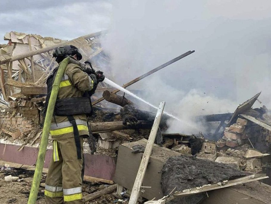 zničené budovy na Ukrajine