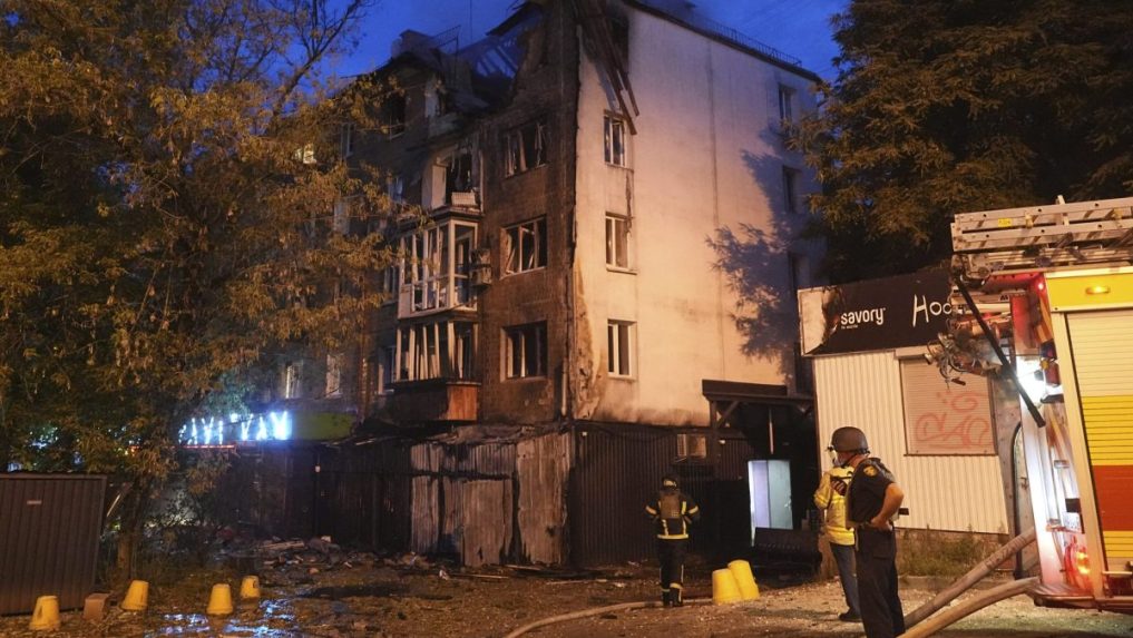 V Kyjeve priamo na ulici pri odchode z domu zastrelili plukovníka ukrajinskej tajnej služby SBU