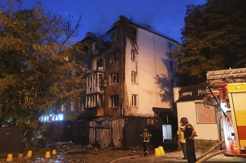 Ďalšia noc plná útokov. Rusko ostreľovalo viacero ukrajinských miest, o život prišli najmenej dvaja ľudia