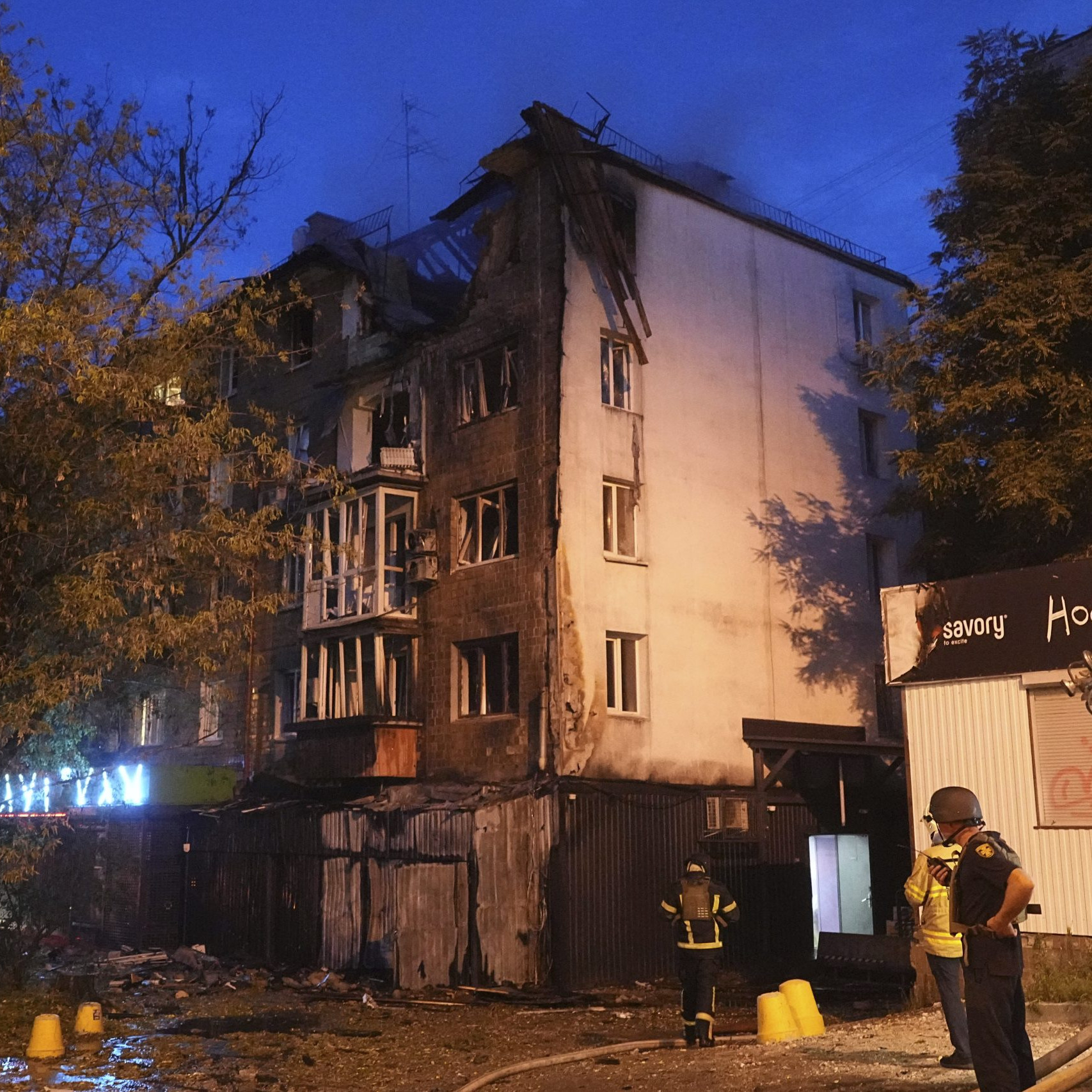 Ďalšia noc plná útokov. Rusko ostreľovalo viacero ukrajinských miest, o život prišli najmenej dvaja ľudia
