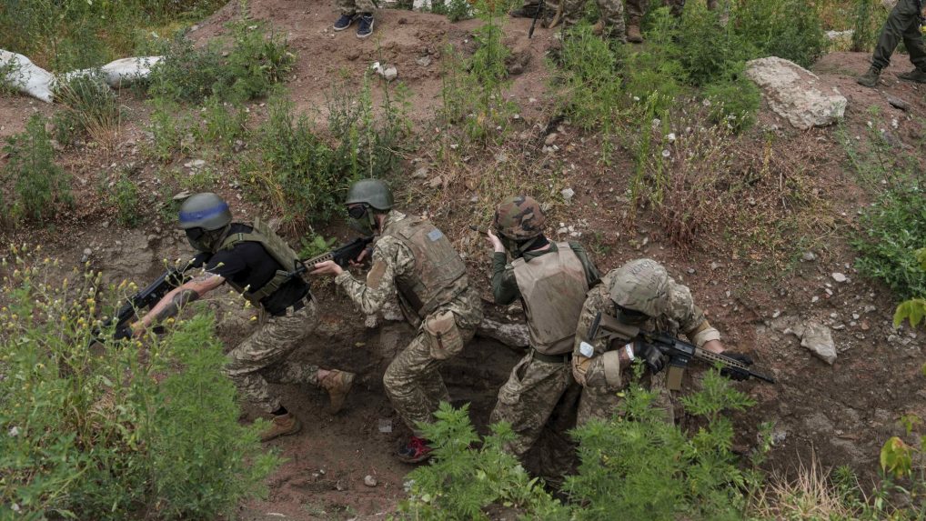 Ukrajinský kadet zastrelil počas výcviku dvoch armádnych inštruktorov, hrozí mu väzenie