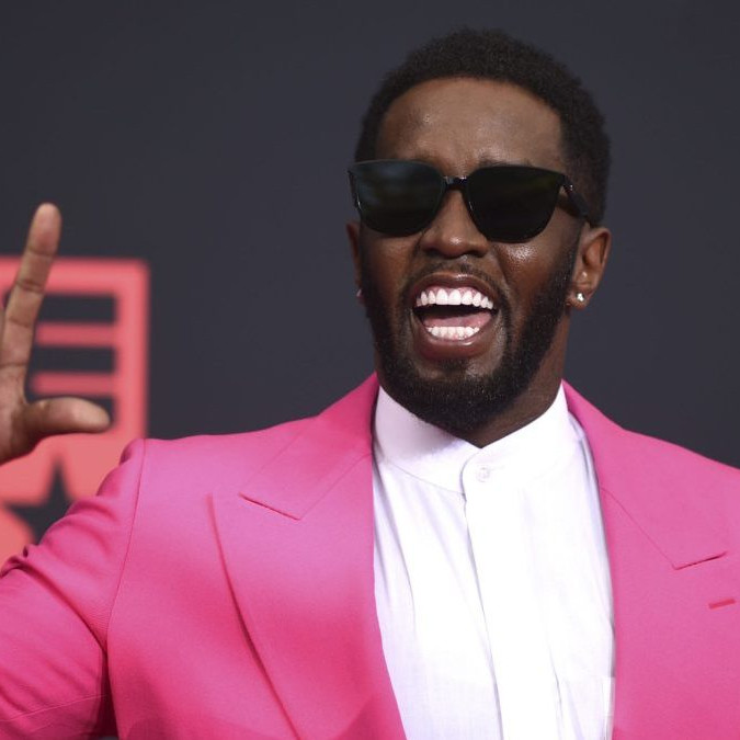 Raper Sean “Diddy“ Combs je vinný v dvoch bodoch obžaloby z prostitúcie a obchodovania so sexom, v troch závažnejších je nevinný