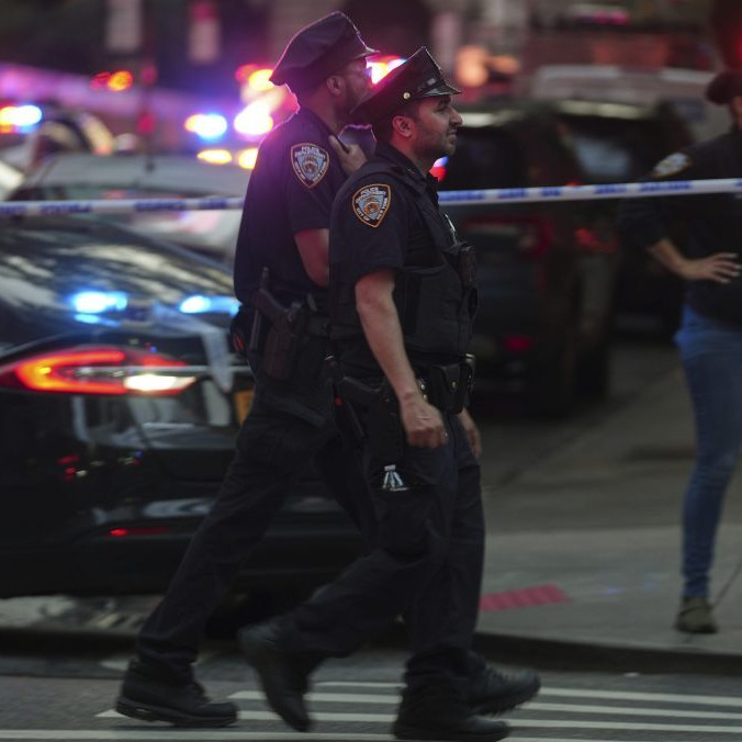 V kancelárskej budove na ulici Park Avenue v New Yorku sa strieľalo.