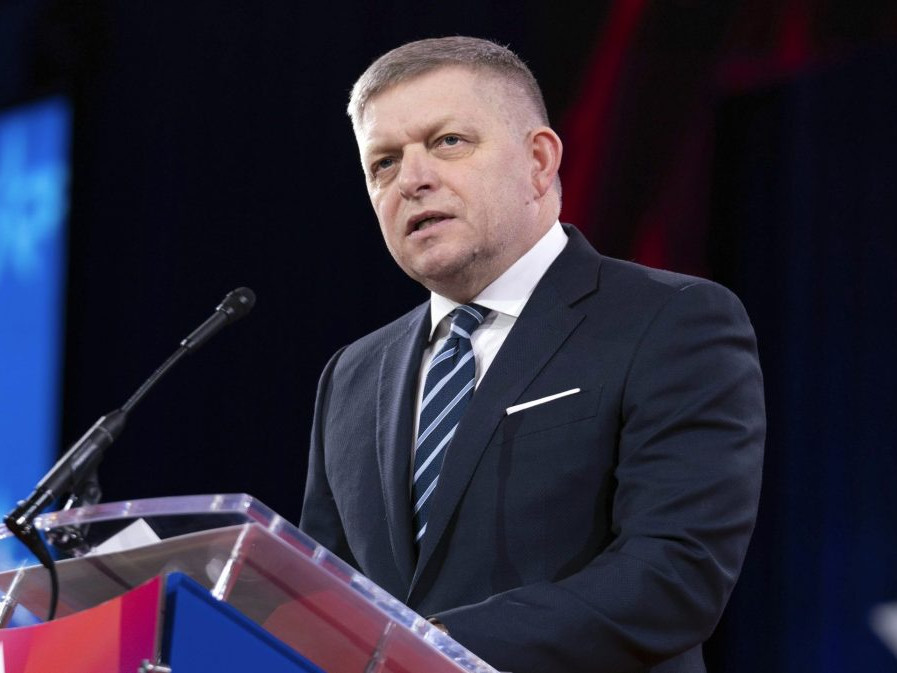 Slovensko požiadalo o odklad hlasovania o 18. balíku protiruských sankcií, oznámil premiér Robert Fico