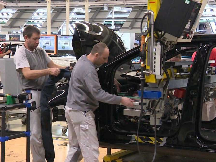 Fabrika na výrobu automobilov.