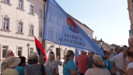Na snímke ľudia na proteste Matice slovenskej v Košiciach.