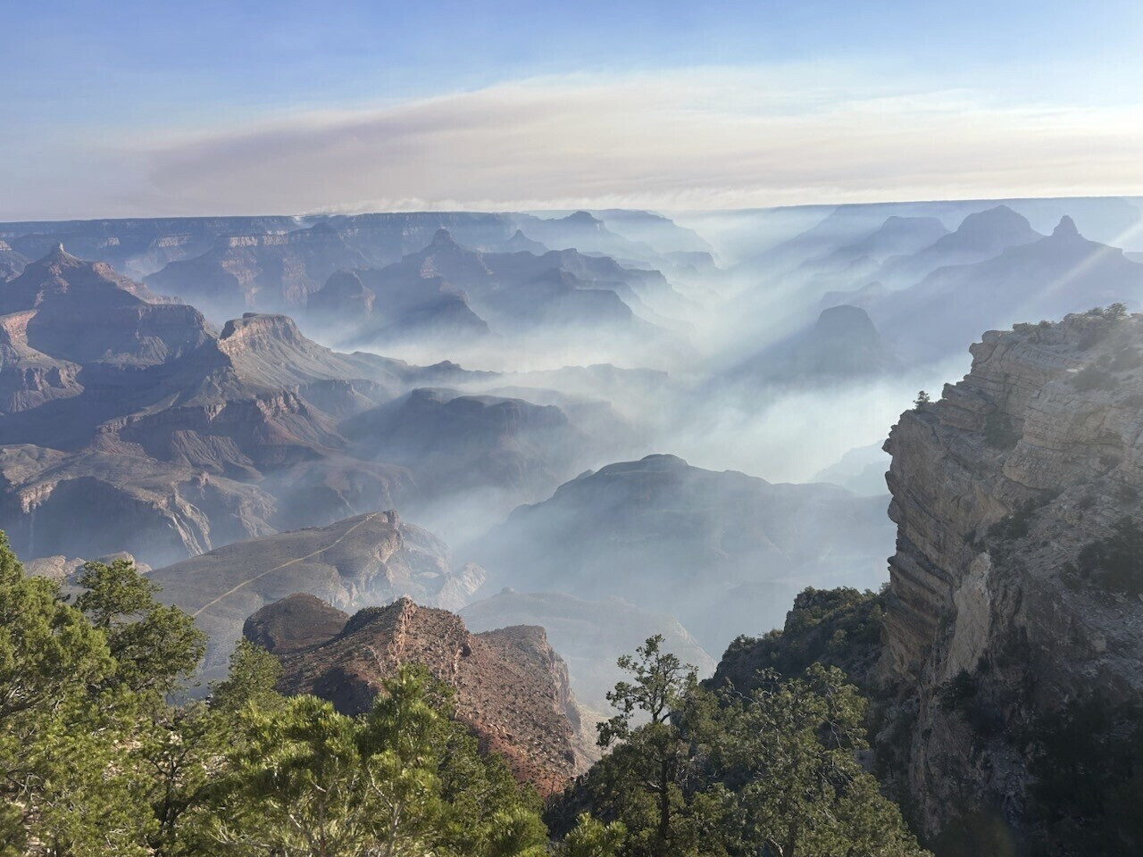 FOTO: Grand Canyon je v plameňoch. Rozsiahly požiar, ktorý vypukol v dôsledku blesku, pácha obrovské škody