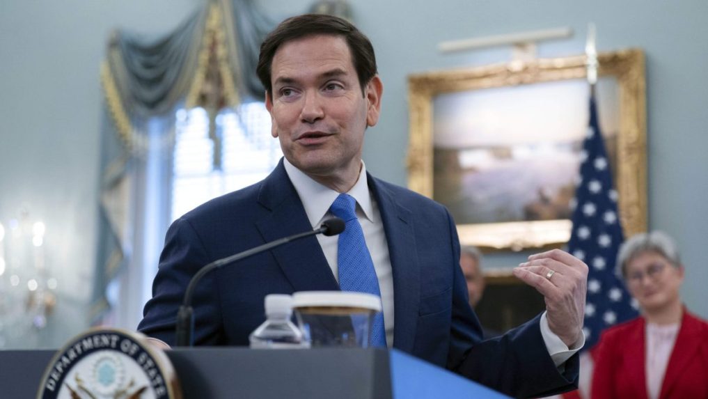 Éra vládou schválenej neefektívnosti sa oficiálne skončila, komentoval koniec programov USAID Marco Rubio