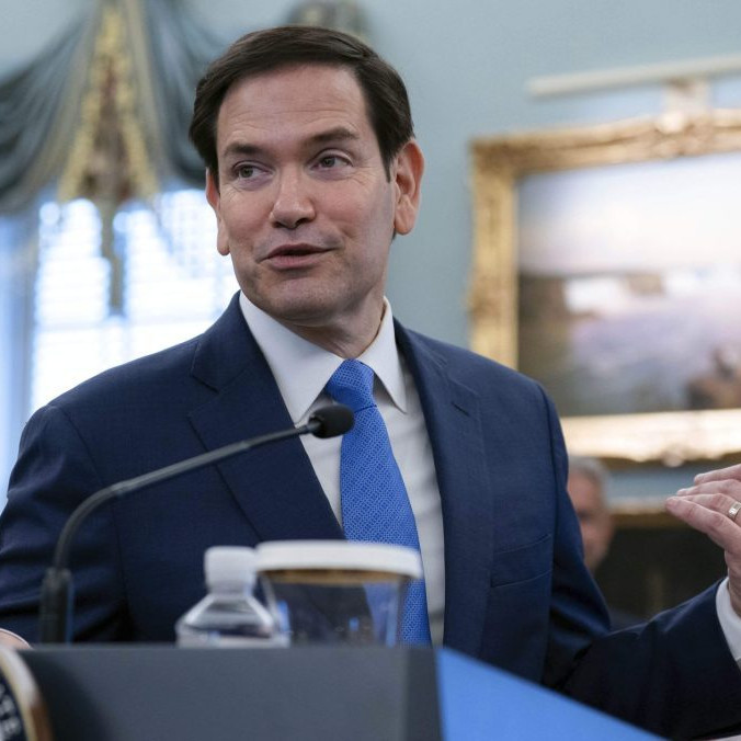 Éra vládou schválenej neefektívnosti sa oficiálne skončila, komentoval koniec programov USAID Marco Rubio