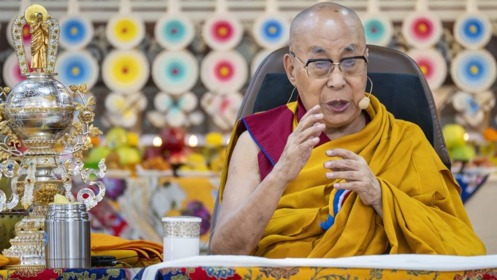 Dalajláma potvrdil, že po smrti bude mať nástupcu. Reinkarnovaného dalajlámu musí schváliť Peking, tvrdí Čína
