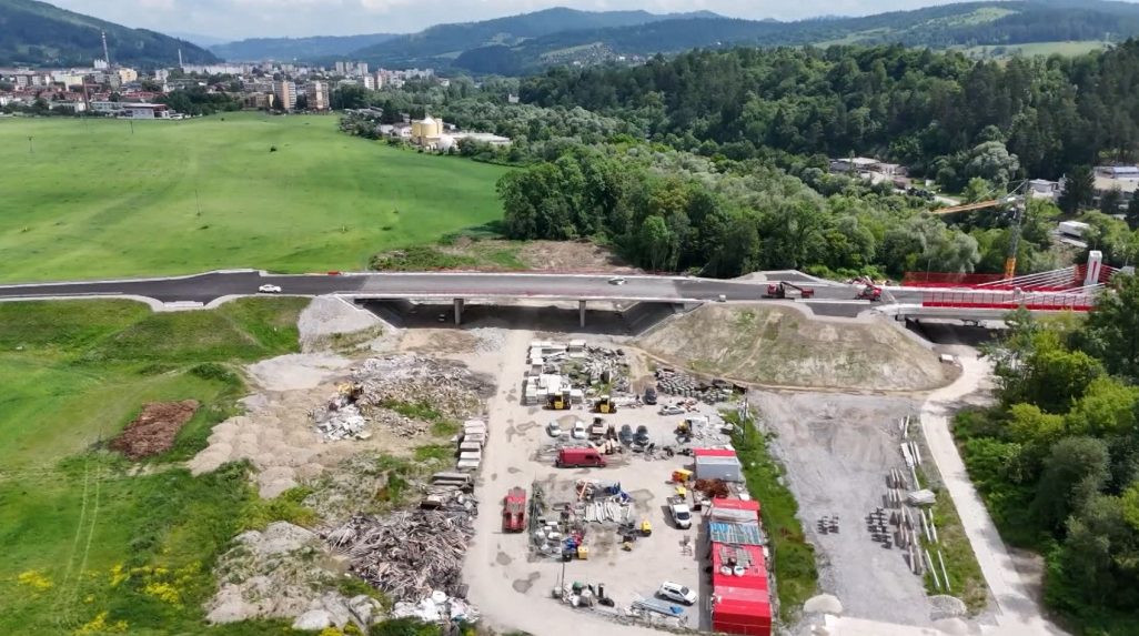 Diaľnicu D3 na Kysuciach začnú stavať už o niekoľko dní. Miestni obyvatelia na ňu čakajú už desaťročia