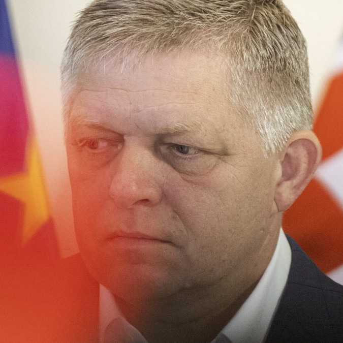 a snímke predseda vlády SR Robert Fico (Smer-SD)