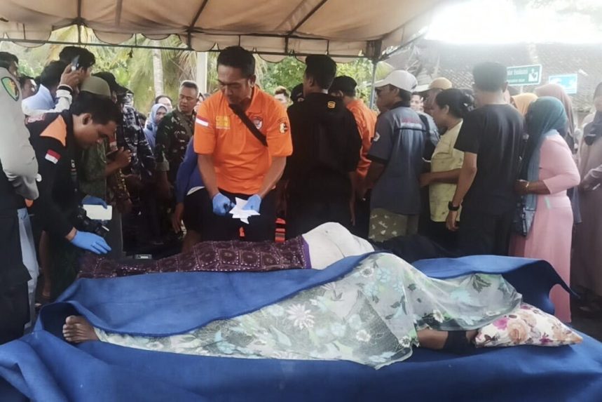 Na Bali sa potopil trajekt. Hlásia najmenej šesť obetí a desiatky nezvestných