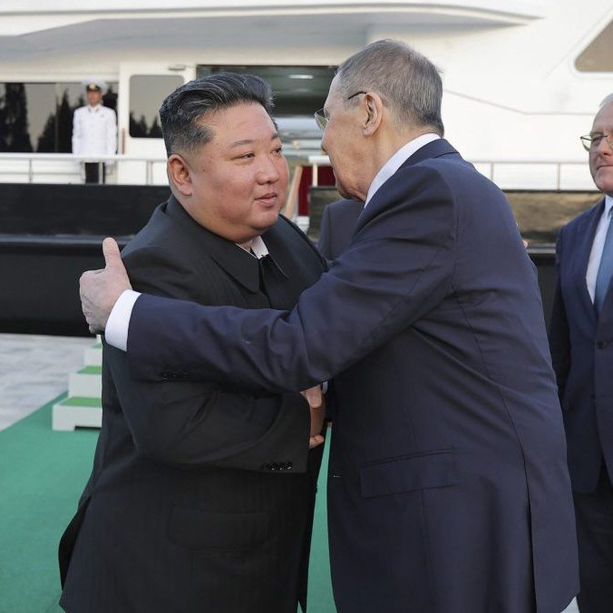 Kim Čong-un počas stretnutia s Lavrovom vyjadril podporu Rusku vo vojne na Ukrajine