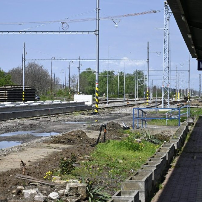 Elektrifikácia železničnej trate na Zemplíne sa predĺži: Dôvodom sú technické a realizačné problémy
