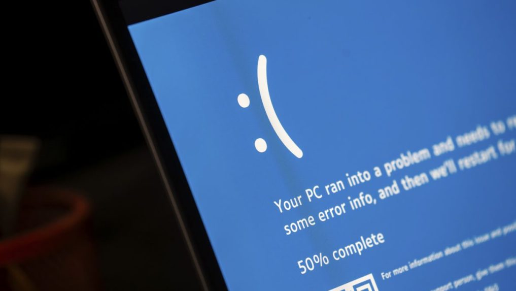 Desiatky rokov bola predzvesťou zlého: Spoločnosť Microsoft ruší „modrú obrazovku smrti“