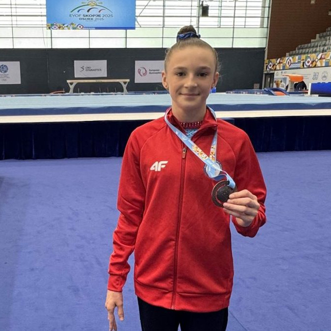 Gymnastka Nela Ostrihoňová.