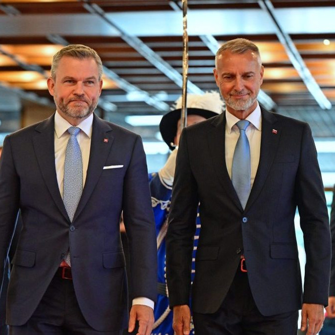 Na snímke Peter Pellegrini a Richard Raši.