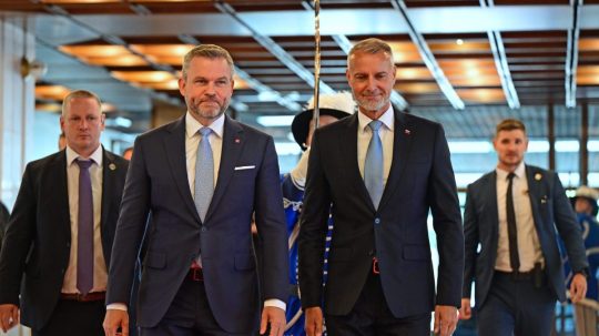 Na snímke Peter Pellegrini a Richard Raši.