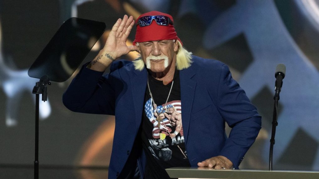 Na snímke Hulk Hogan.