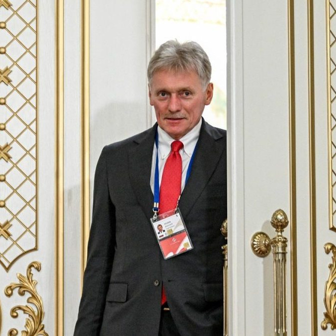 Kyjev vníma rozhodnutia USA, NATO a EÚ ako signál na pokračovanie vojny, vyhlásil Peskov