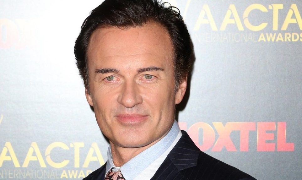 Zomrel známy austrálsky herec Julian McMahon. Mal 56 rokov