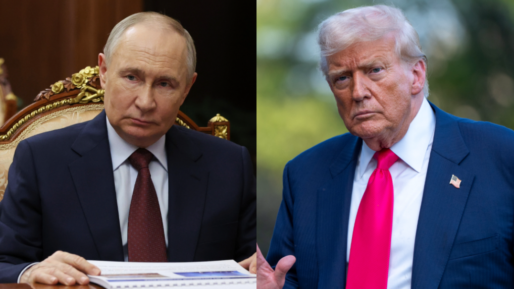 Zľava ruský prezident Vladimir Putin a prezident USA Donald Trump.