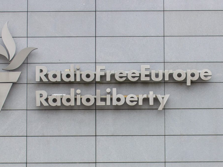 Rádio Slobodná Európa v Prahe.