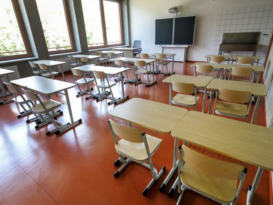 Na ilustračnej snímke školská trieda.