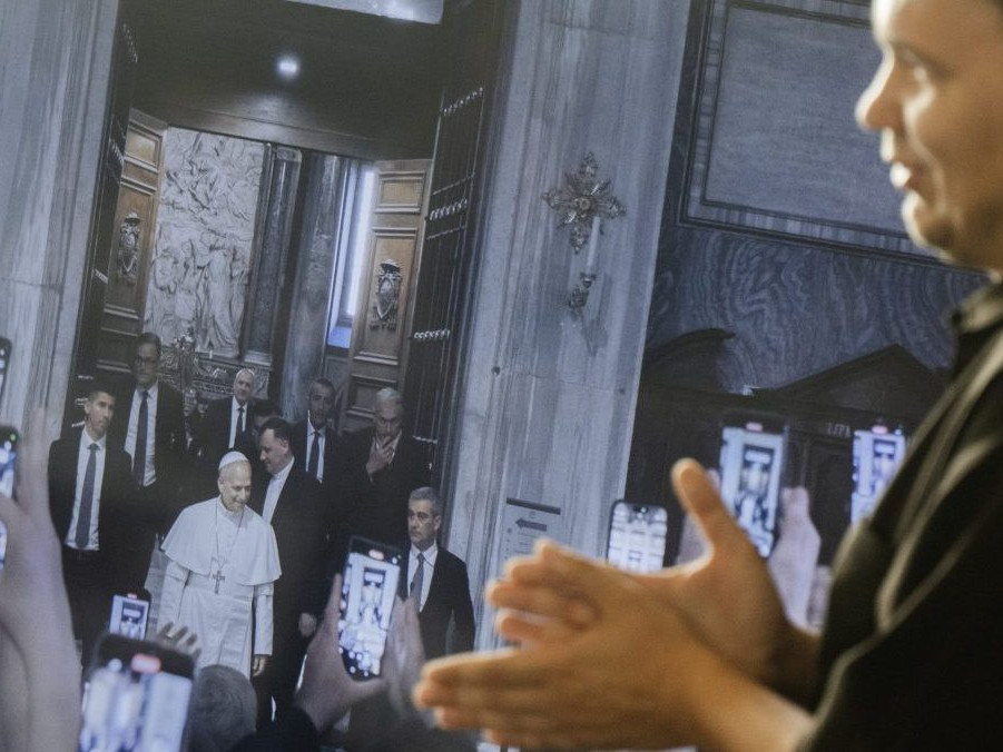 Fotiť sa nechystal, vo Vatikáne nakoniec zachytil najlepšiu snímku roka. Poznáme víťaza Slovak Press Photo