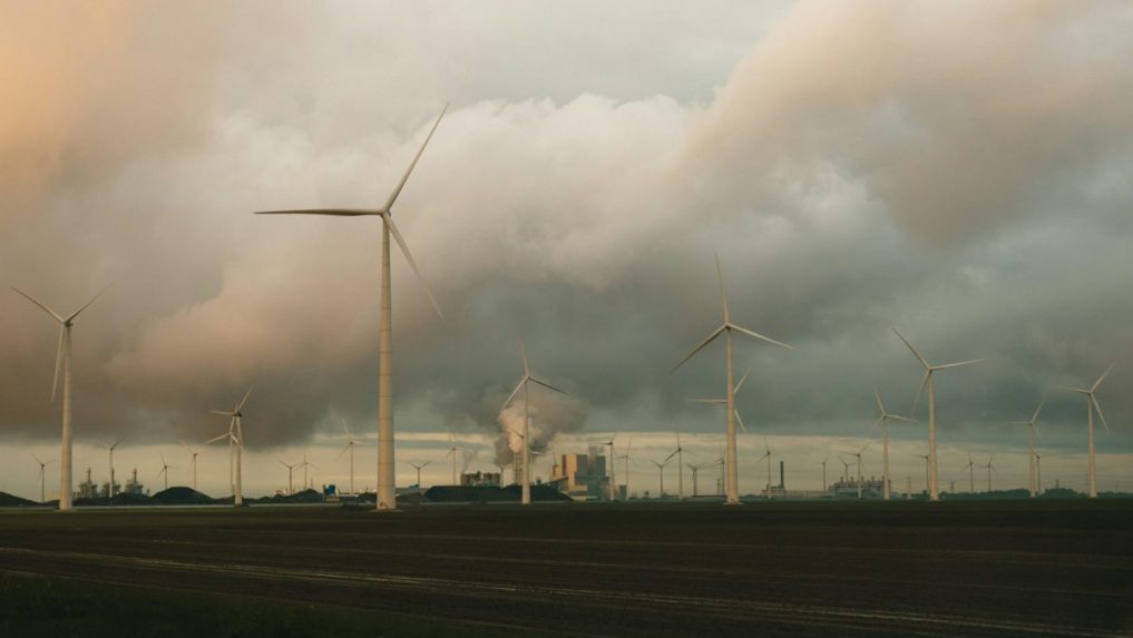 Eurokomisia napriek výhradám niektorých štátov navrhla záväzný klimatický cieľ pre rok 2040
