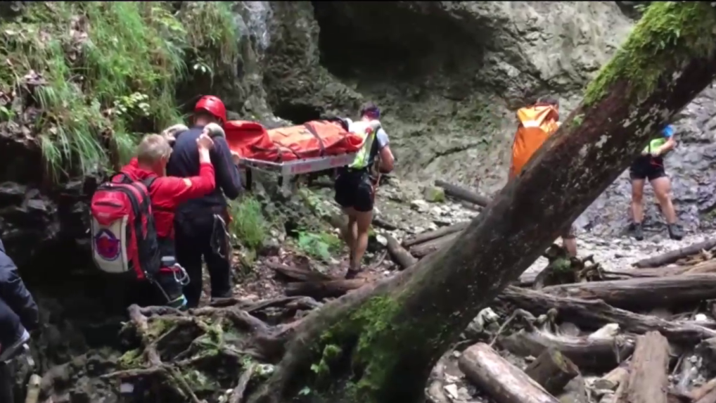 Dovolenka na horách môže nepoistených turistov vyjsť draho. Vyhnúť sa tomu dá úrazovým poistením
