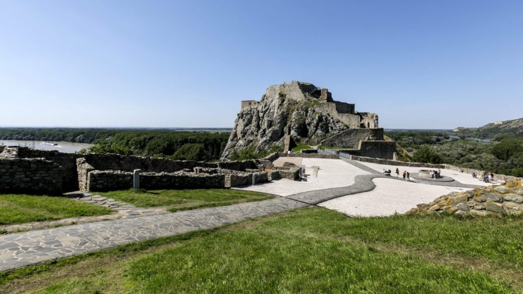 Hrad Devín v Bratislave