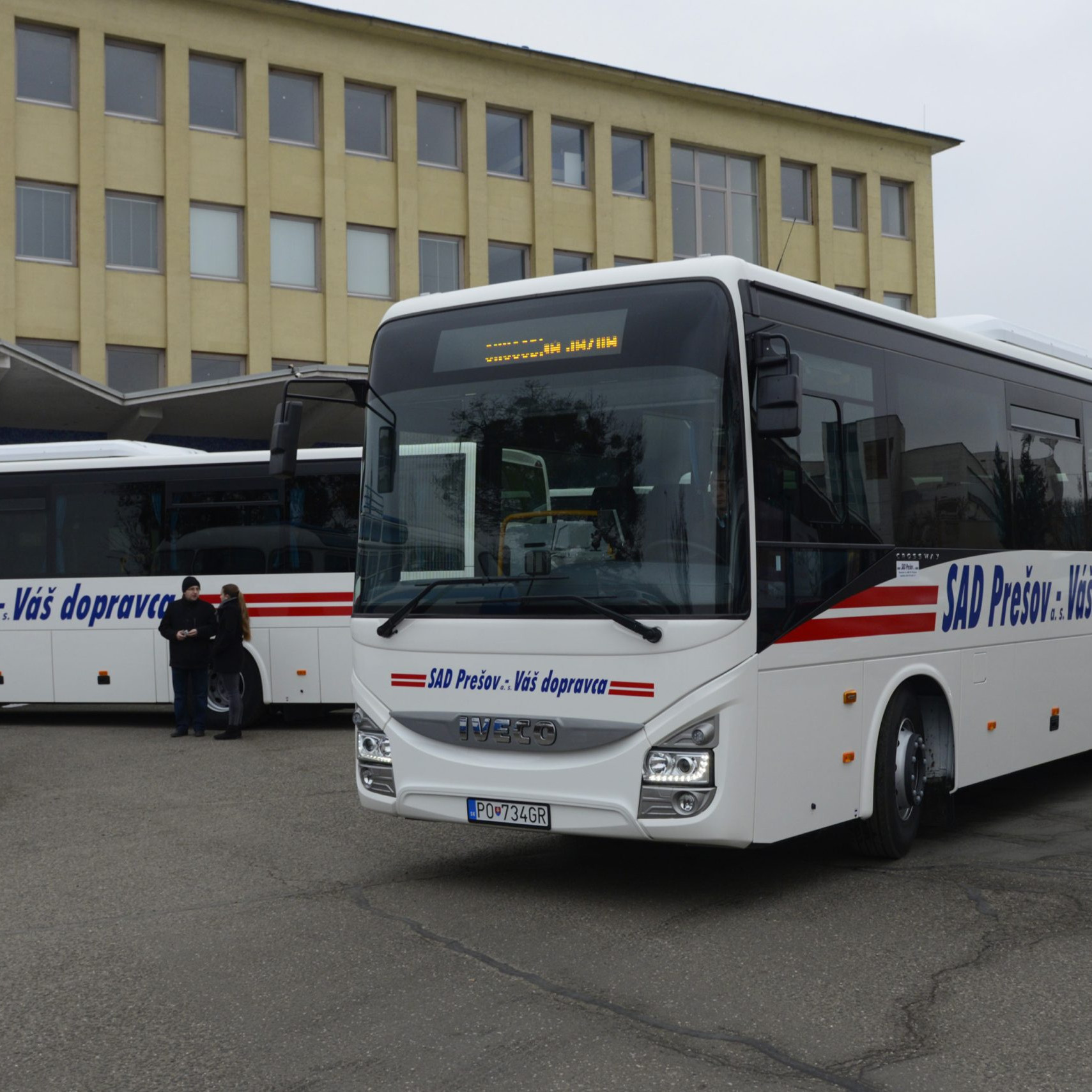 Autobus pre prímestskú dopravu v Prešove.