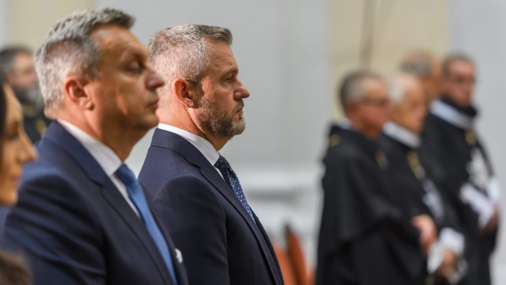 Zľava šéf SNS Andrej Danko a prezident Peter Pellegrini.
