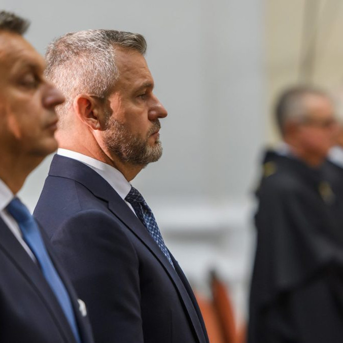 Zľava šéf SNS Andrej Danko a prezident Peter Pellegrini.
