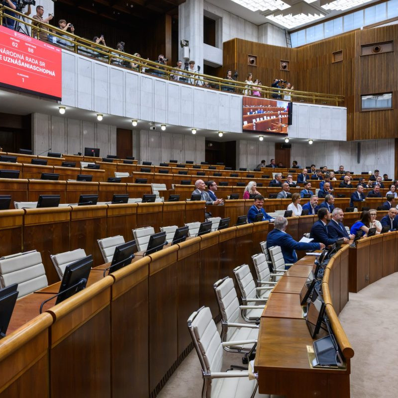Schôdza NR SR k odvolávaniu ministra zdravotníctva Kamila Šaška (Hlas-SD) 13. augusta 2025.