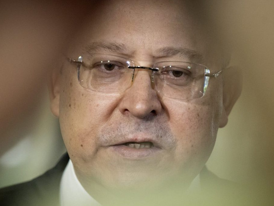 Minister financií Ladislav Kamenický.