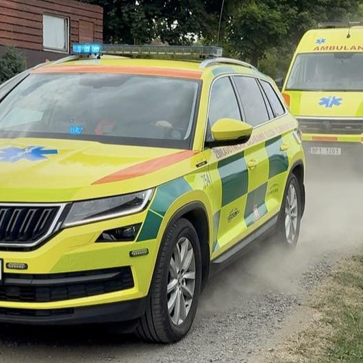 Tragédia pri brigáde: V západočeskej firme zomrel 15-ročný chlapec, utrpel ťažký pracovný úraz