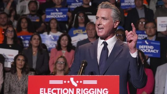 Na snímke guvernér Kalifornie Gavin Newsom.