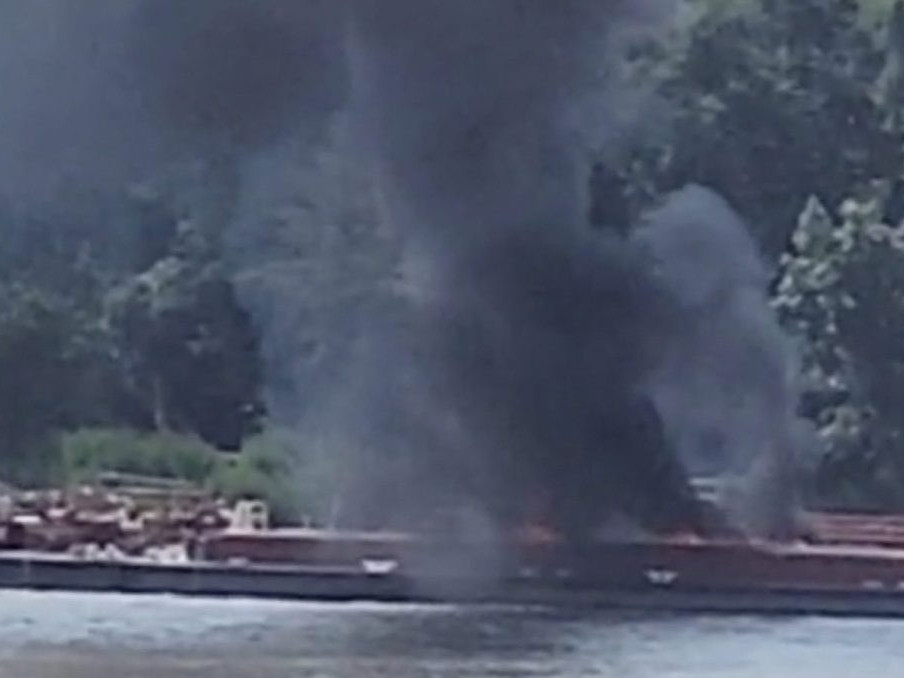 Letecké nešťastie v americkom štáte Illinois: Vrtuľník narazil do elektrického vedenia, hlásia obete