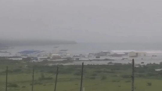 vlna cunami po zemetrasení na Kamčatke