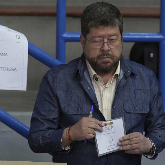 Na snímke Samuel Doria Medina.