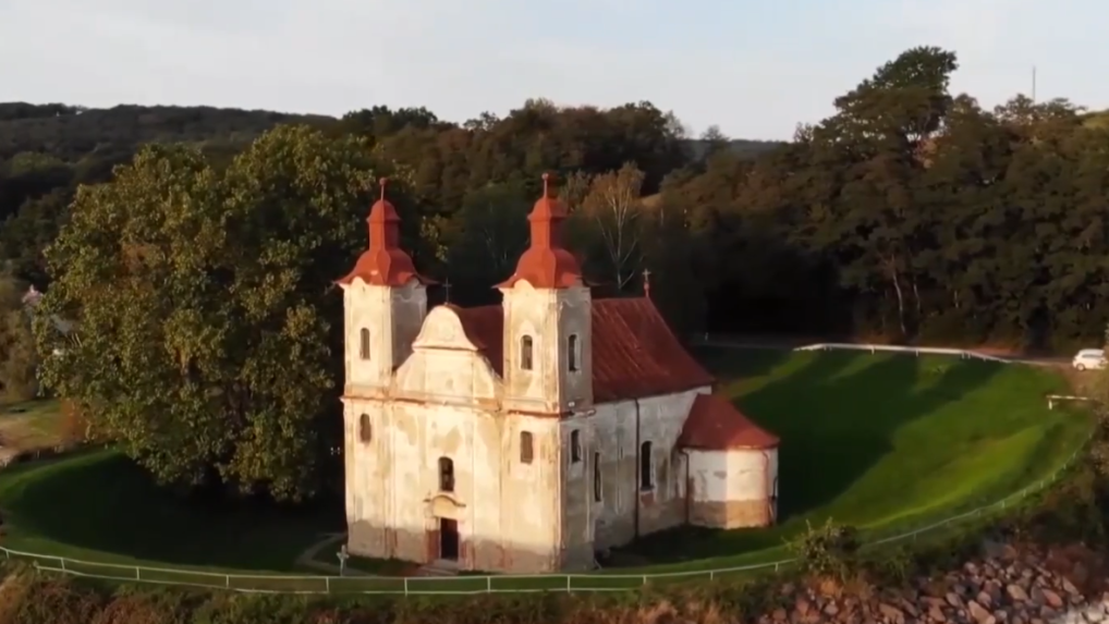 Kostol sv. Štefana roky odoláva vlhkosti a ustál aj zemetrasenie.